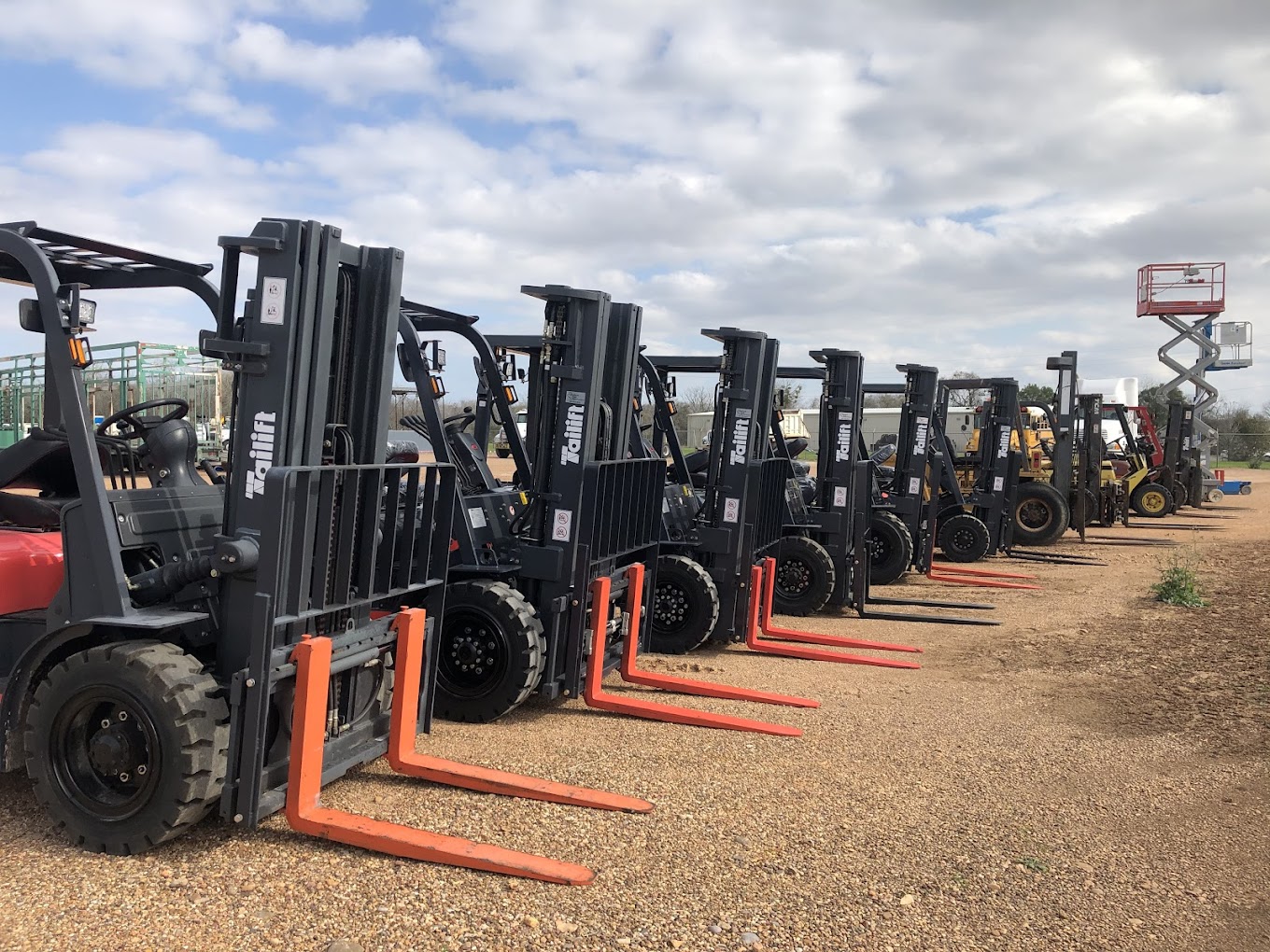 2021 Tailift Z1000 ZFG20-25 Series for sale in Southern Field Maintenance, LLC, Victoria, Texas